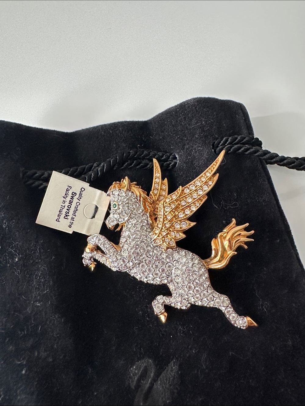 Swarovski Pegasus Brooch NWT Includes Pouch